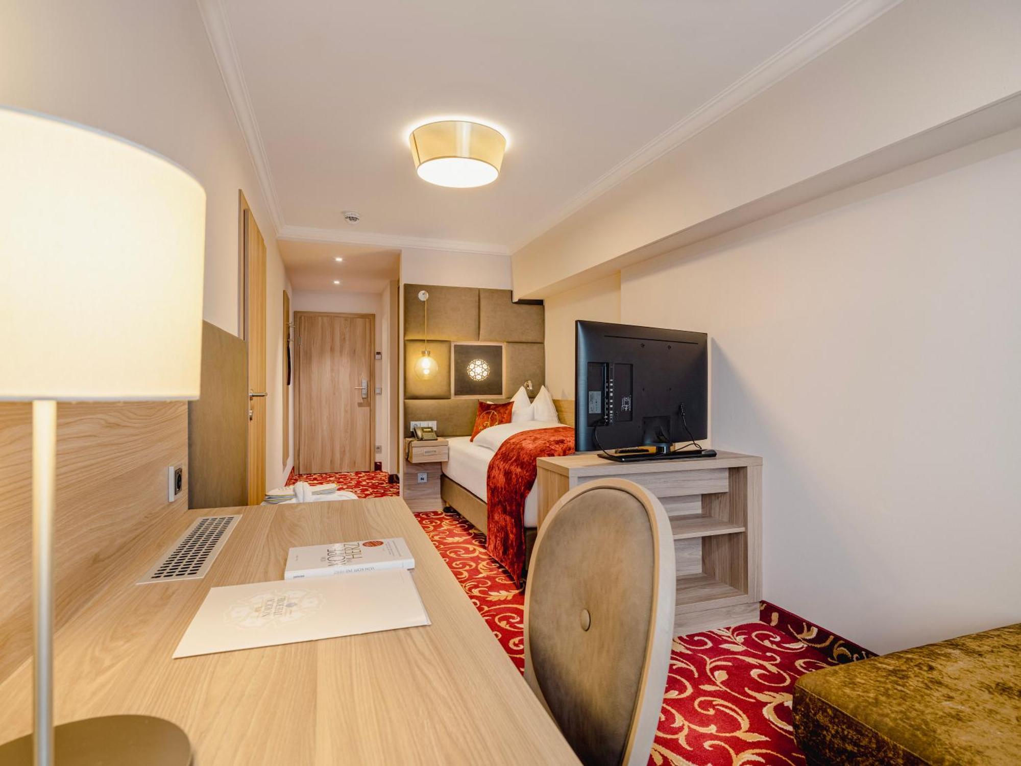 Hotel Norica - Thermenhotels Gastein Mit Dem Bademantel Direkt In Die Therme باد هوفغاستين المظهر الخارجي الصورة